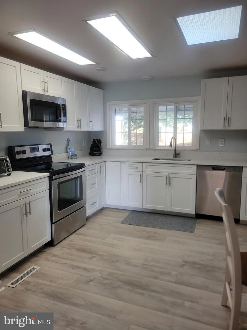 19 Anchor Way Drive