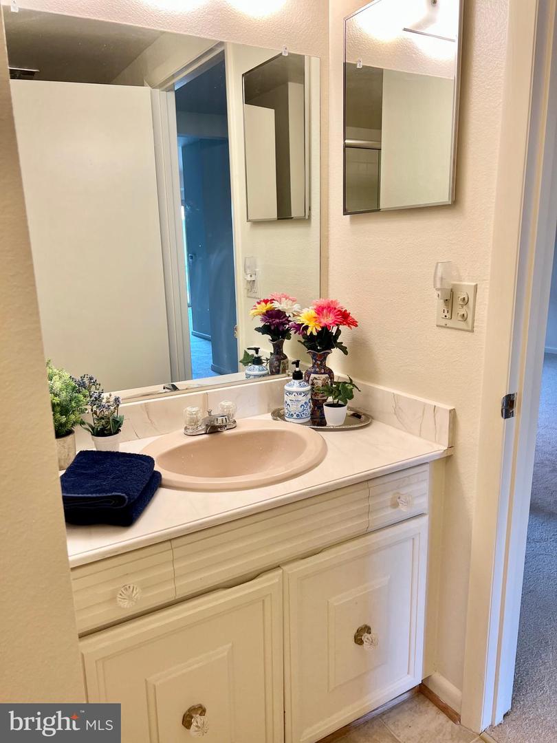 Photo 12 of 43 of 3364 Gleneagles Dr #71-1f condo