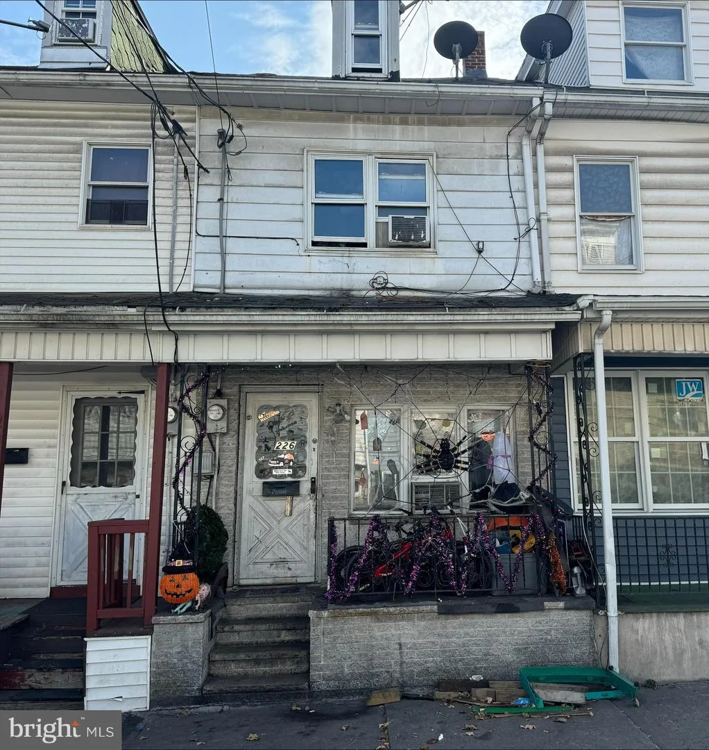226 E Centre Street
