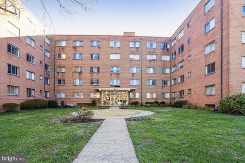 Condominium in Silver Spring MD 614 Sligo AVENUE.jpg