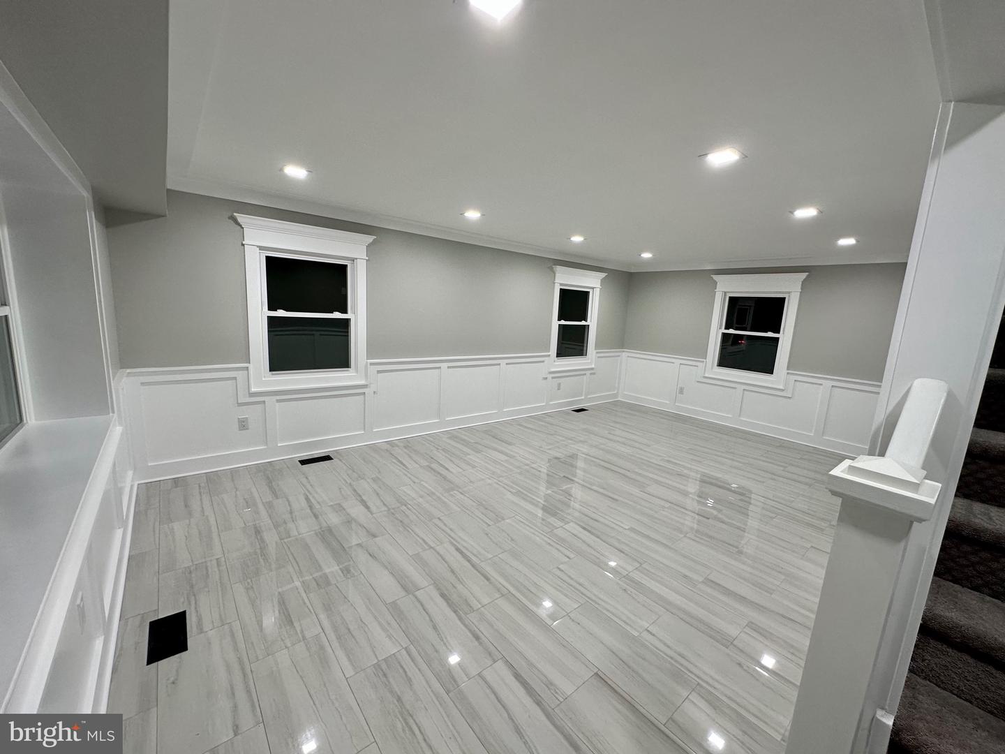 Photo 8 of 47 of 90 Gramercy Ln house