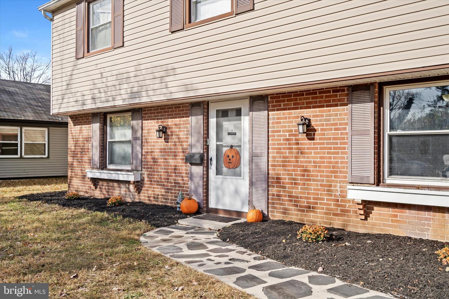 97 Pheasant Lane, Willingboro, New Jersey image 3