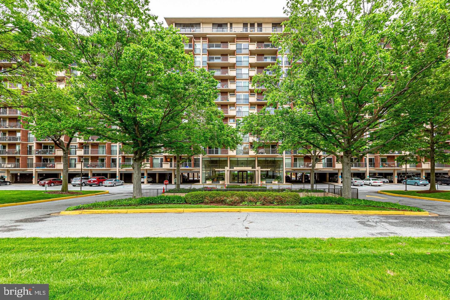 1300 Army Navy Drive Unit 205, Arlington, VA, 22202