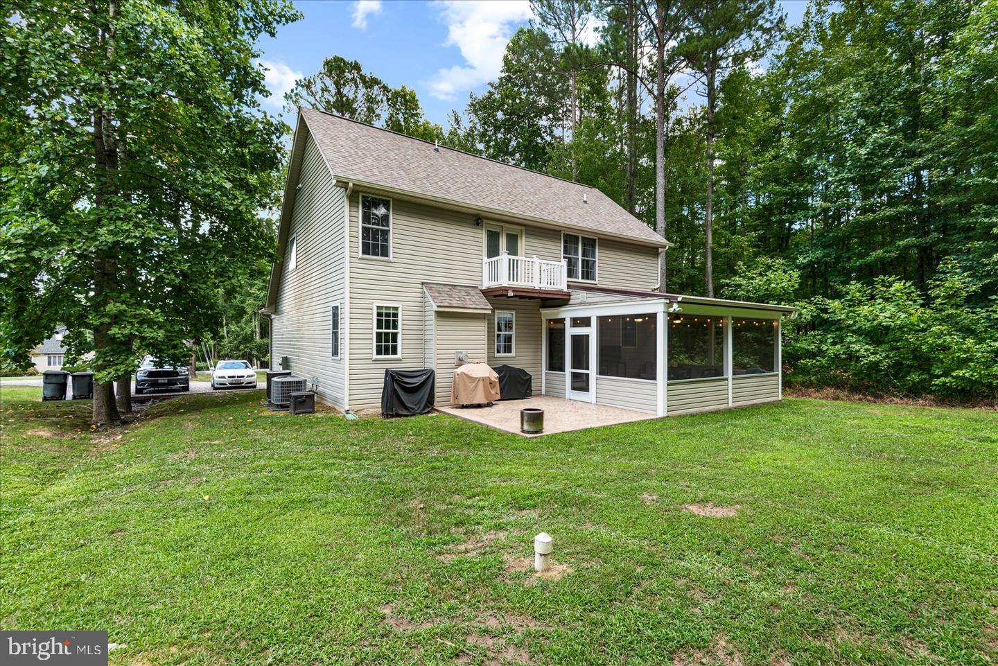 Photo 7 of 48 of 115 Lake Caroline Dr house