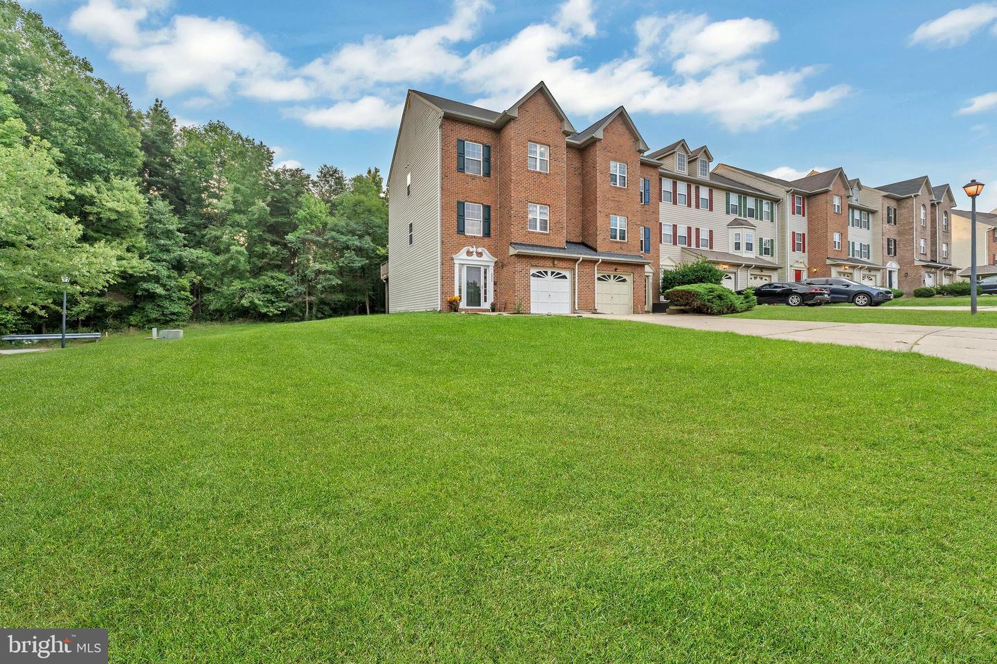 View Clinton, MD 20735 townhome