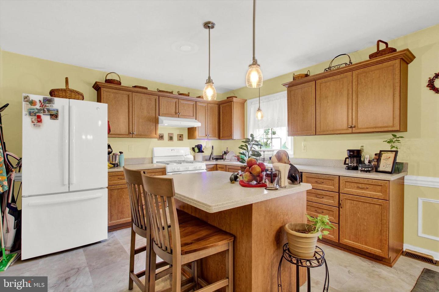 Photo 6 of 28 of 21 Fruitwood Trl house