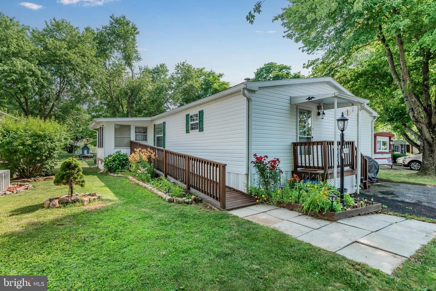 48 Peach Lane