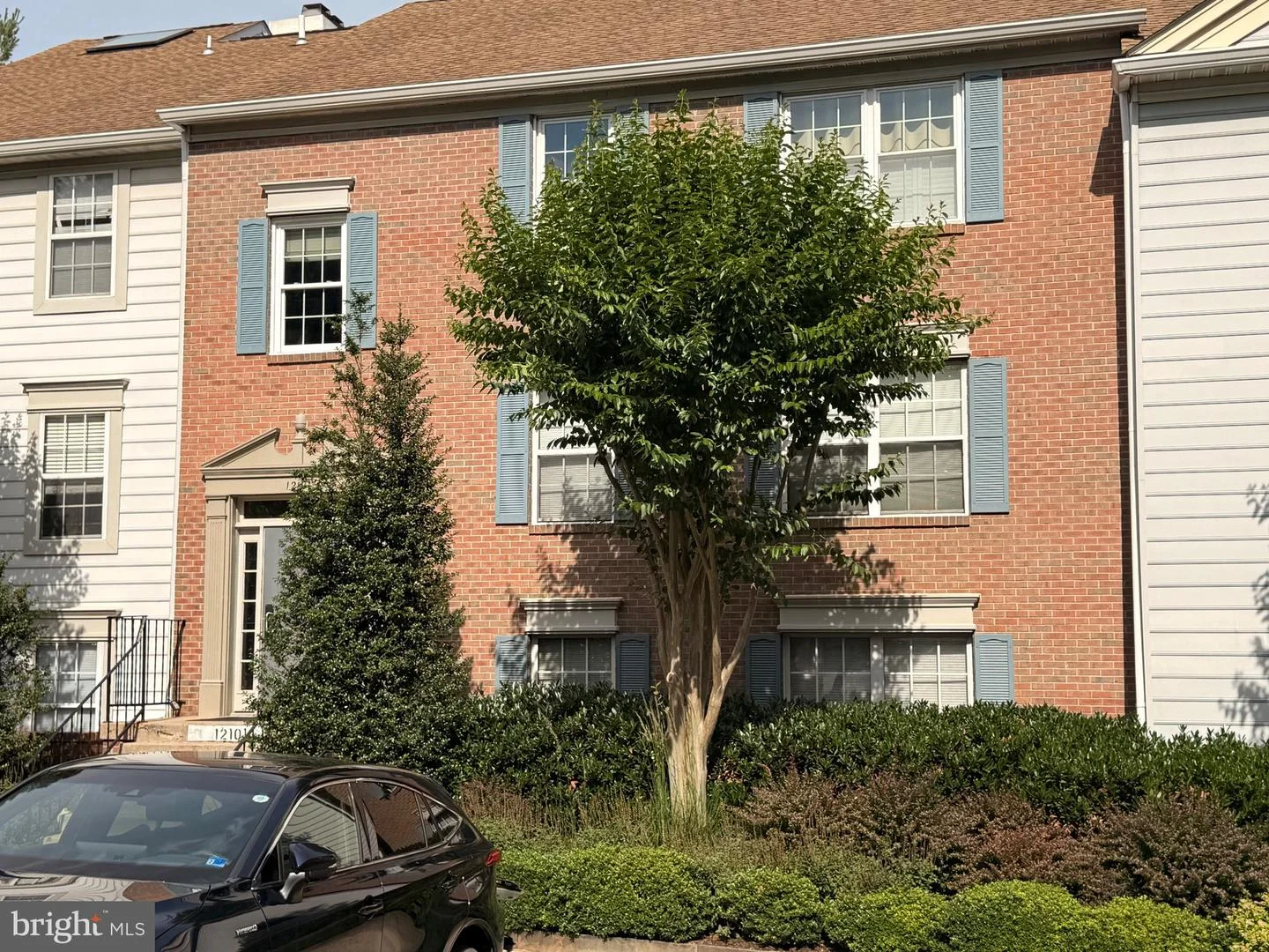 12101 Greenwood Court Unit 301