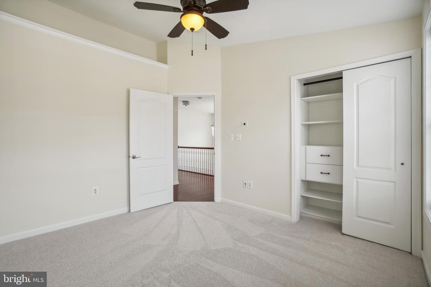 Photo 22 of 29 of 43261 Mitcham Sq townhome