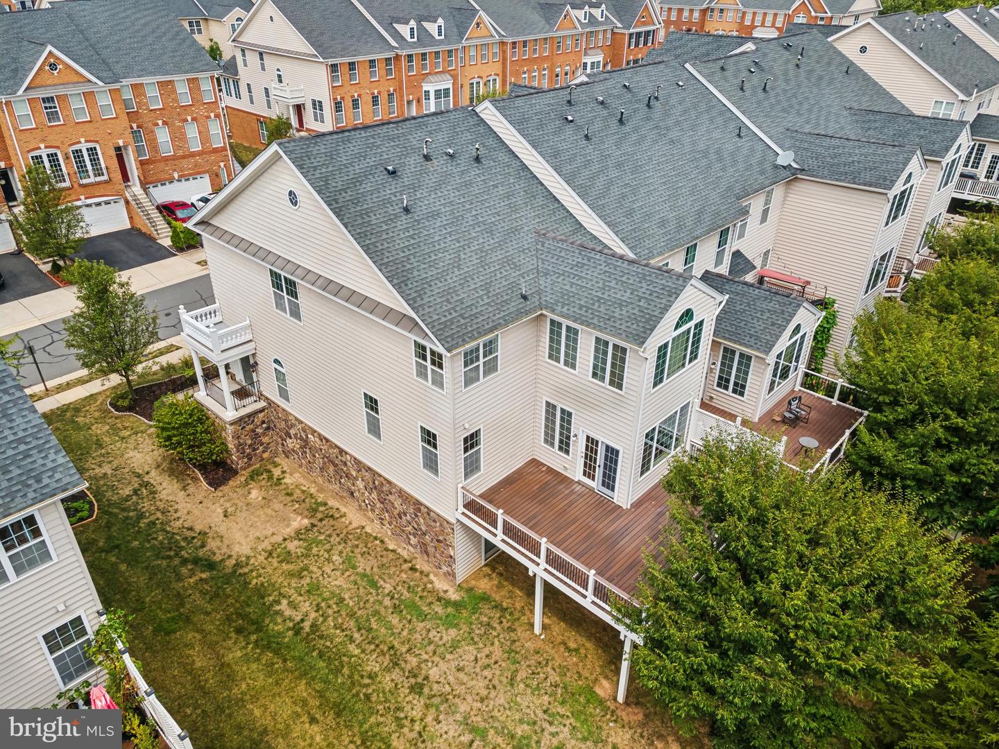 Photo 5 of 29 of 43261 Mitcham Sq townhome