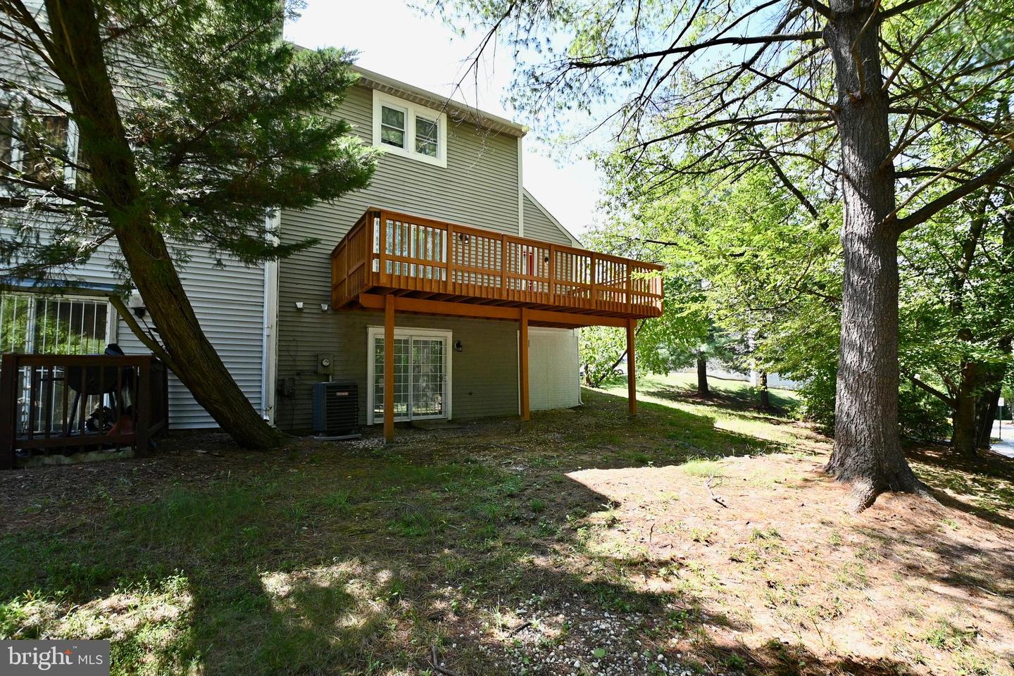 Photo 7 of 44 of 4650 Winterberry Ln townhome