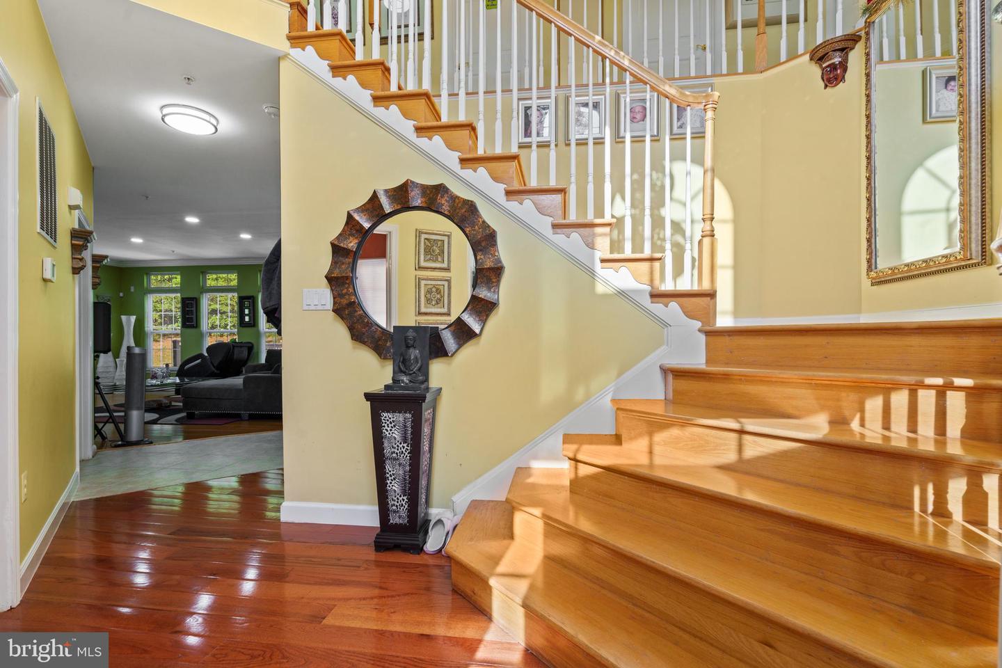 Photo 6 of 41 of 12901 Bay Hill Dr house