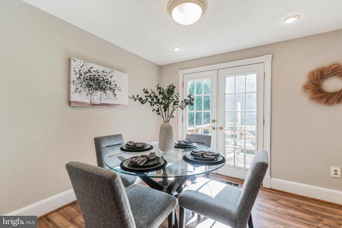 Photo 6 of 27 of 11 Palmer Ct townhome