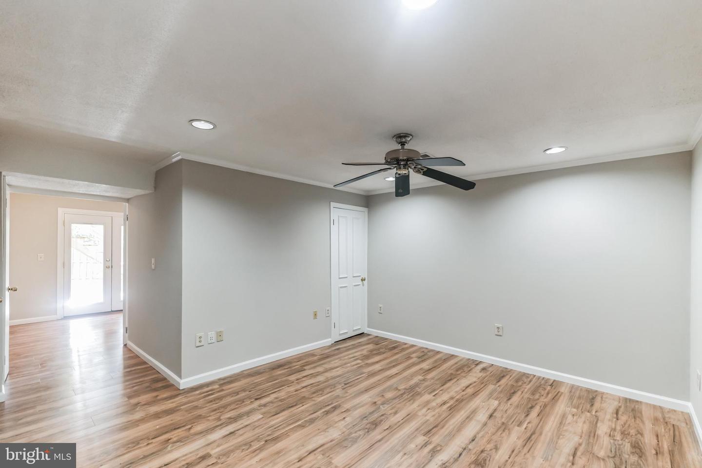 Photo 20 of 27 of 11 Palmer Ct townhome