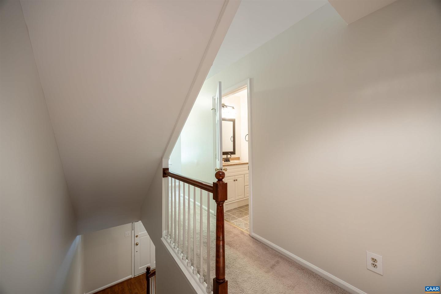 Photo 22 of 34 of 13 Georgetown Green townhome