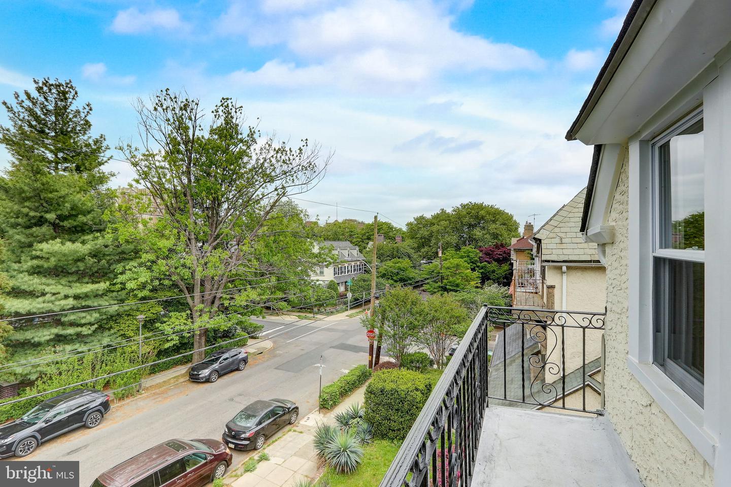 Photo 46 of 71 of 429 S 46th St townhome