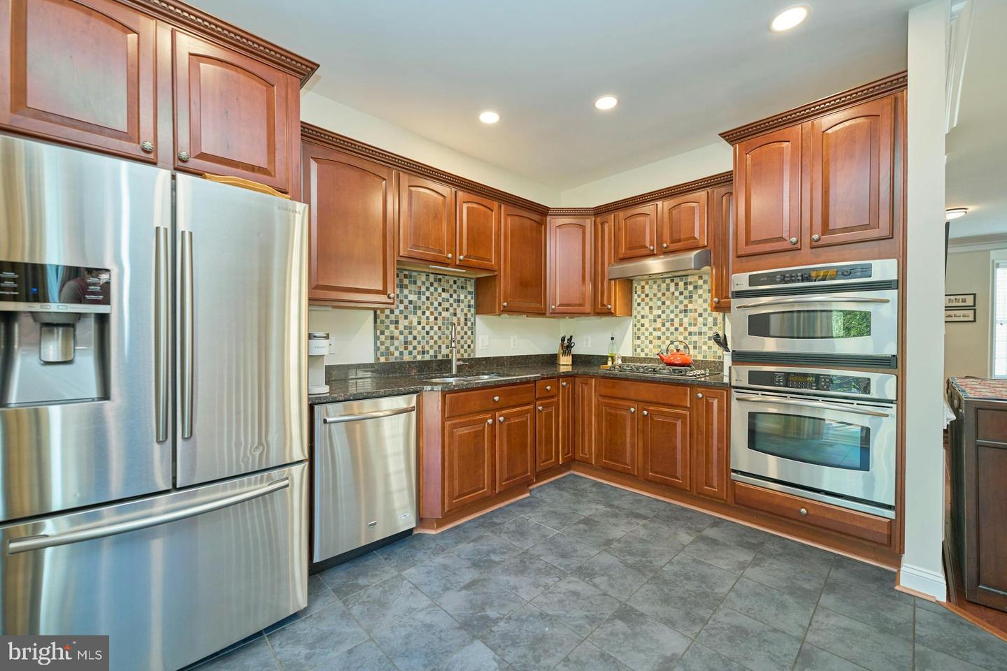 Photo 9 of 32 of 8947 Brewer Creek Pl townhome