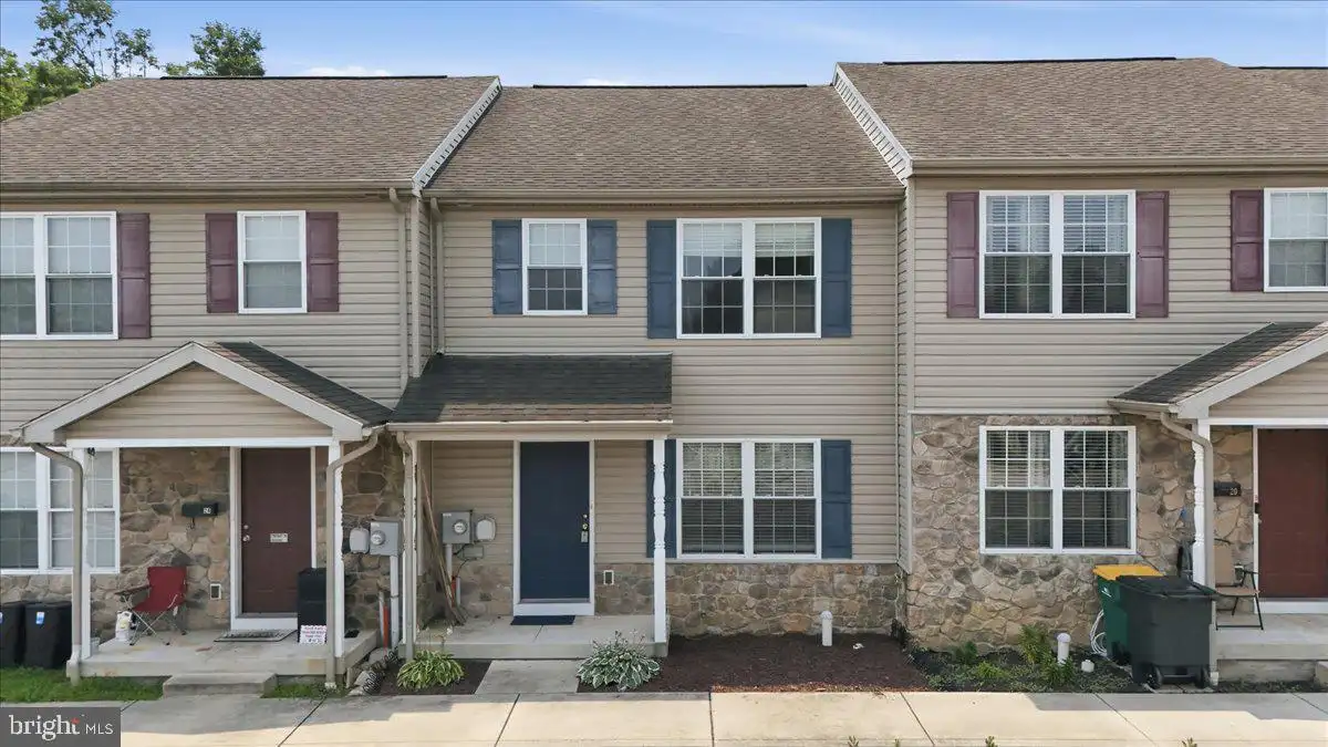 22 E Ninth Street, Waynesboro, PA, 17268