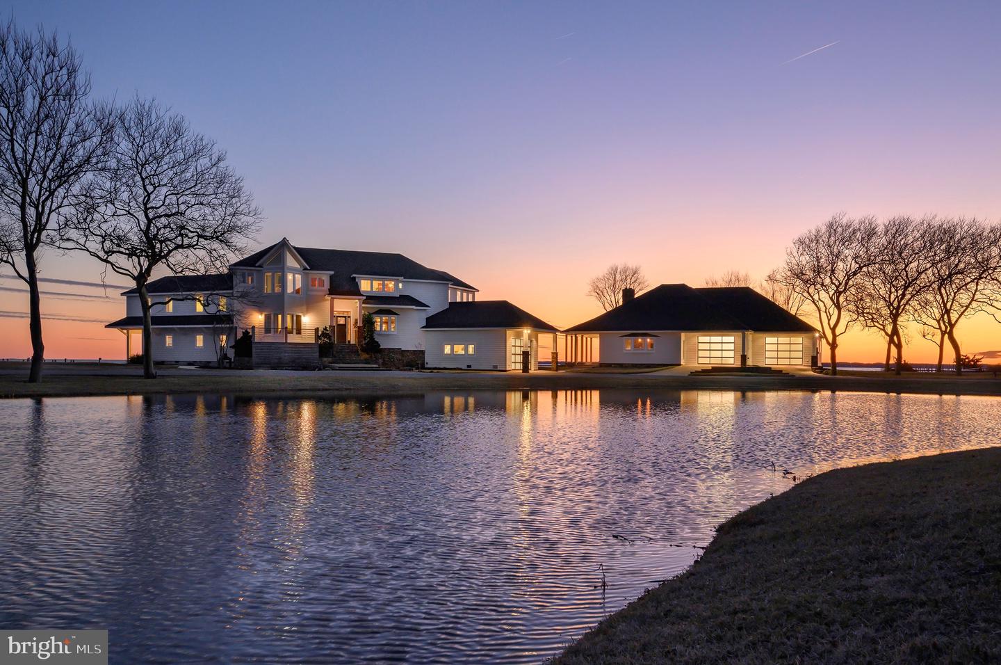 5711 Waterside Dr