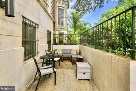 Condominium in Washington DC 1930 New Hampshire AVENUE.jpg