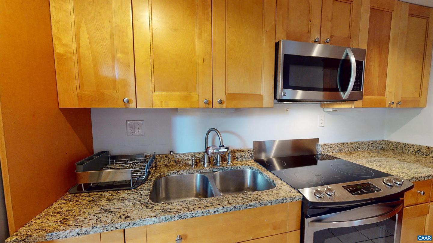 Photo 17 of 45 of 1915 E Market St #3 condo