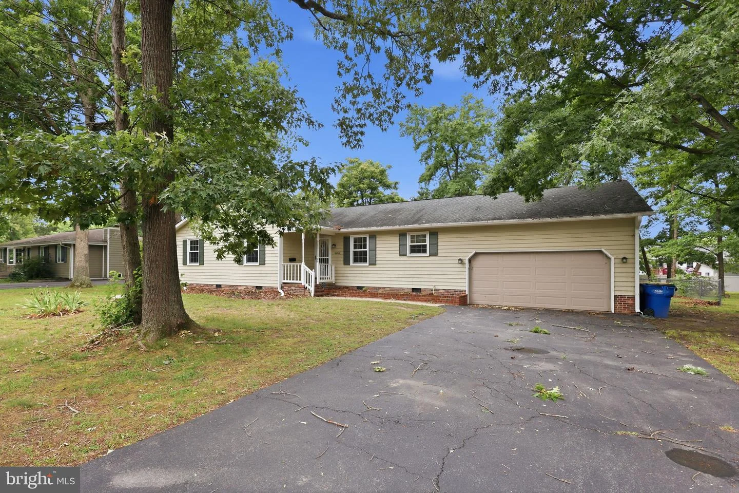 10800 Woodland Drive