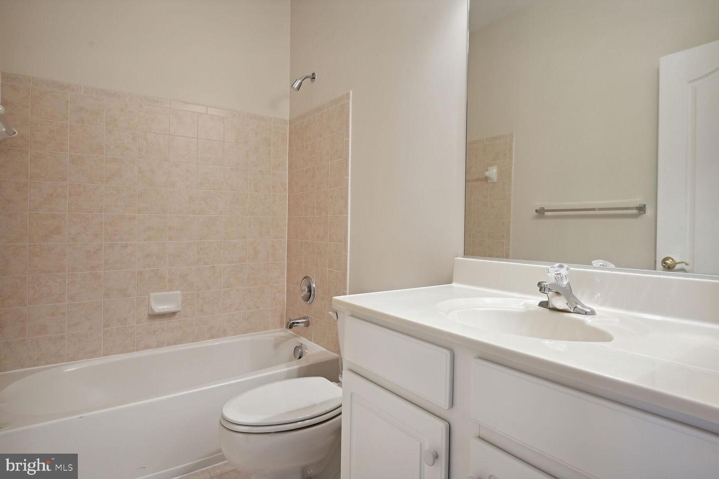 Photo 26 of 36 of 605 Ridgemont Ave townhome