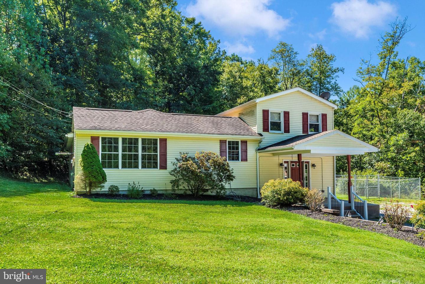 Photo 4 of 51 of 4439 John Draper Rd house
