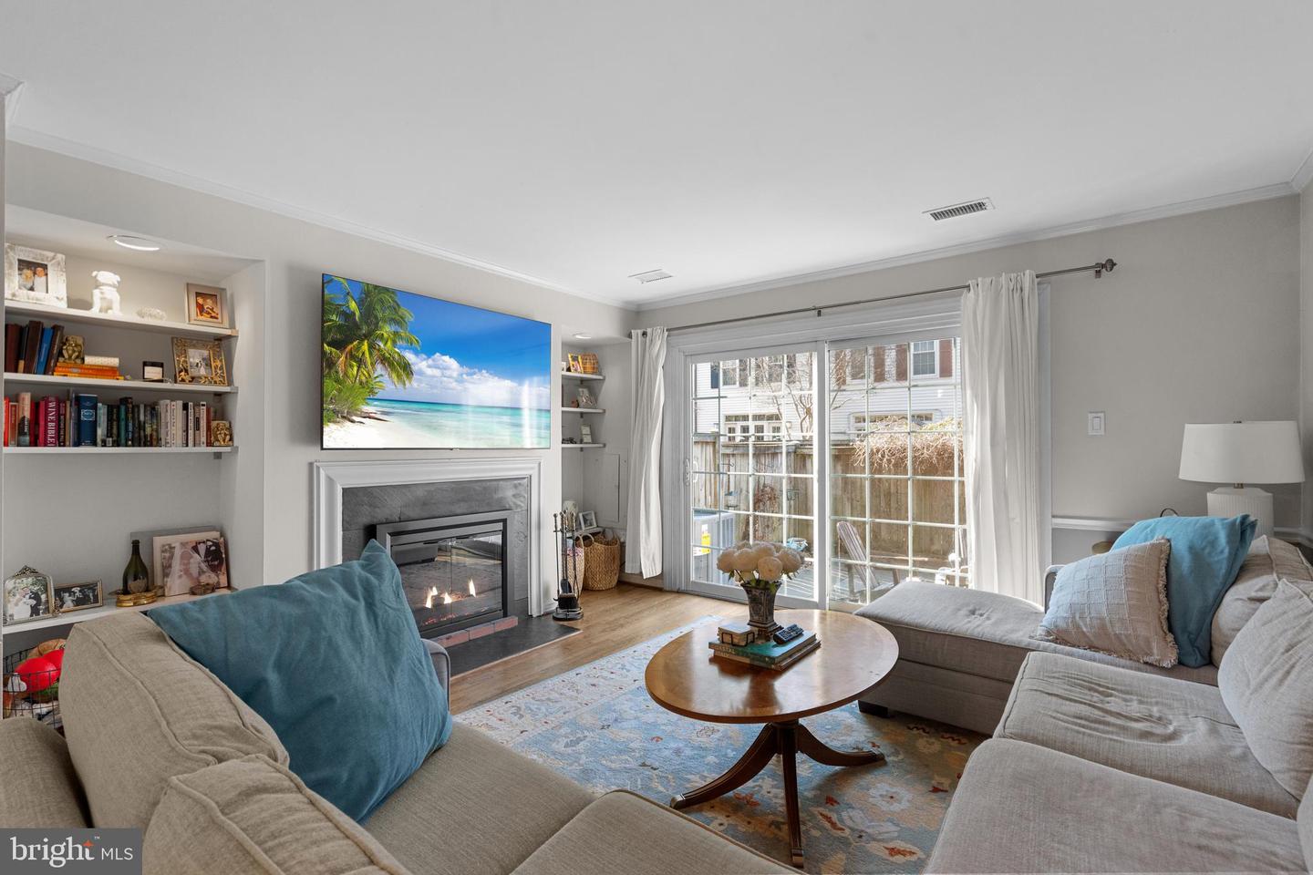 416 W Glebe Rd