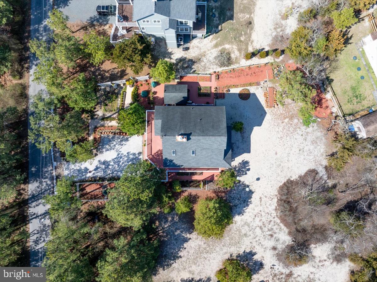 Photo 50 of 66 of 1506 N Bay Shore Dr house