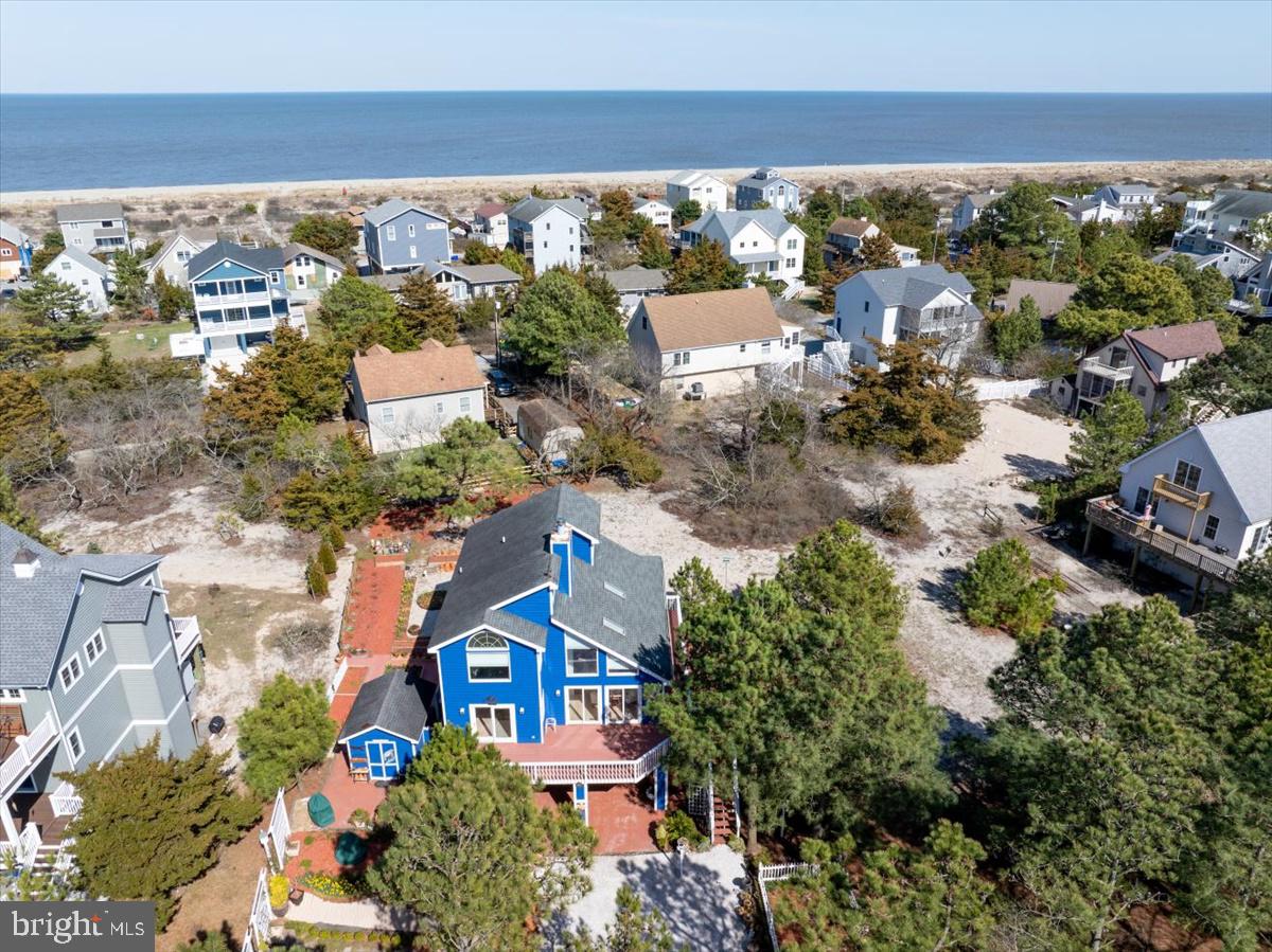 Photo 10 of 66 of 1506 N Bay Shore Dr house