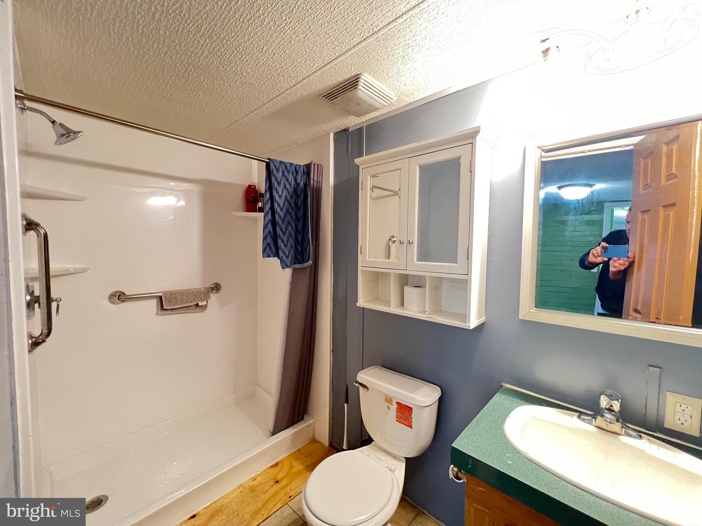 Photo 9 of 13 of 389 Killens Pond Rd mobile home