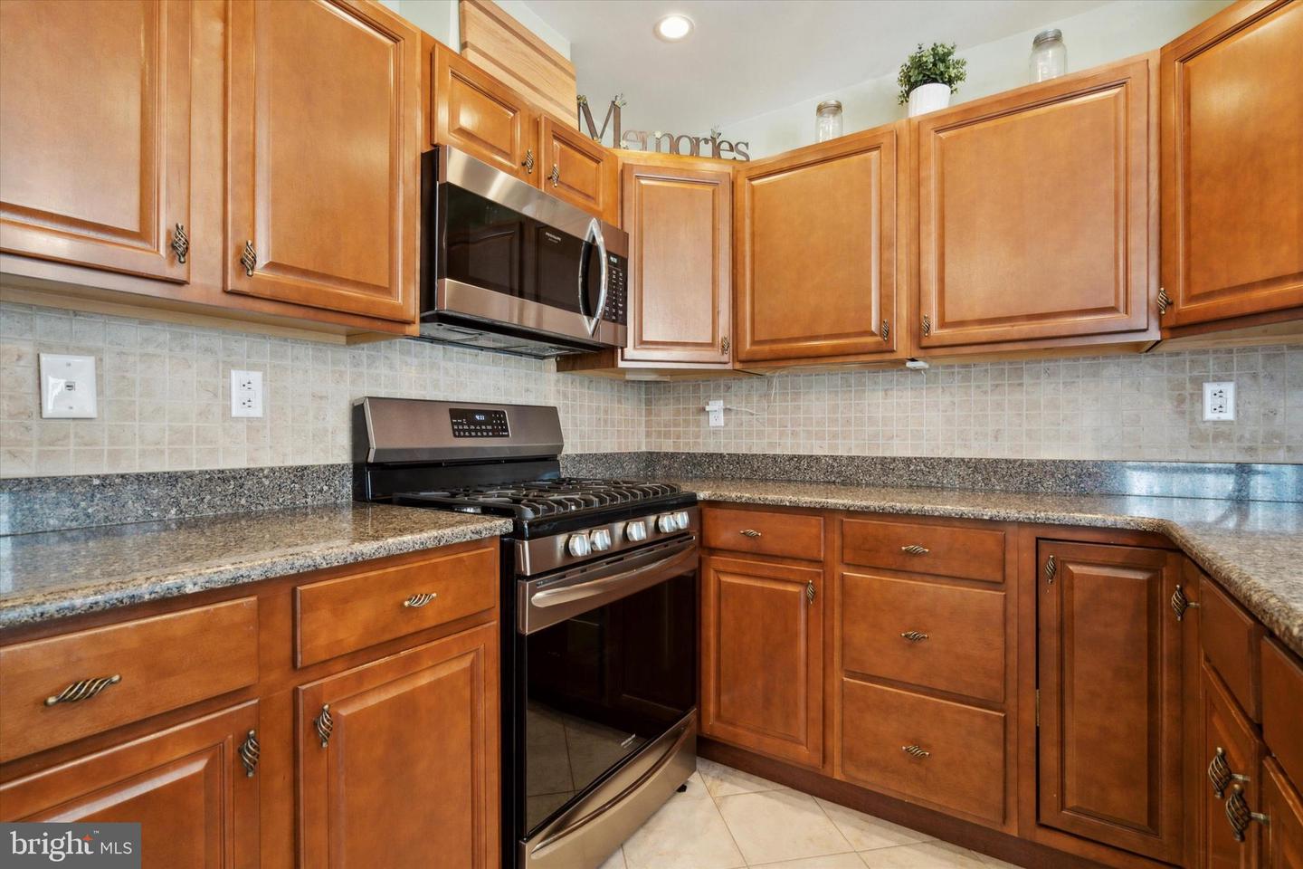 Photo 10 of 23 of 103 Strawberry Ct townhome