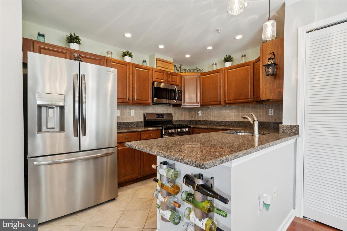 Photo 7 of 23 of 103 Strawberry Ct townhome