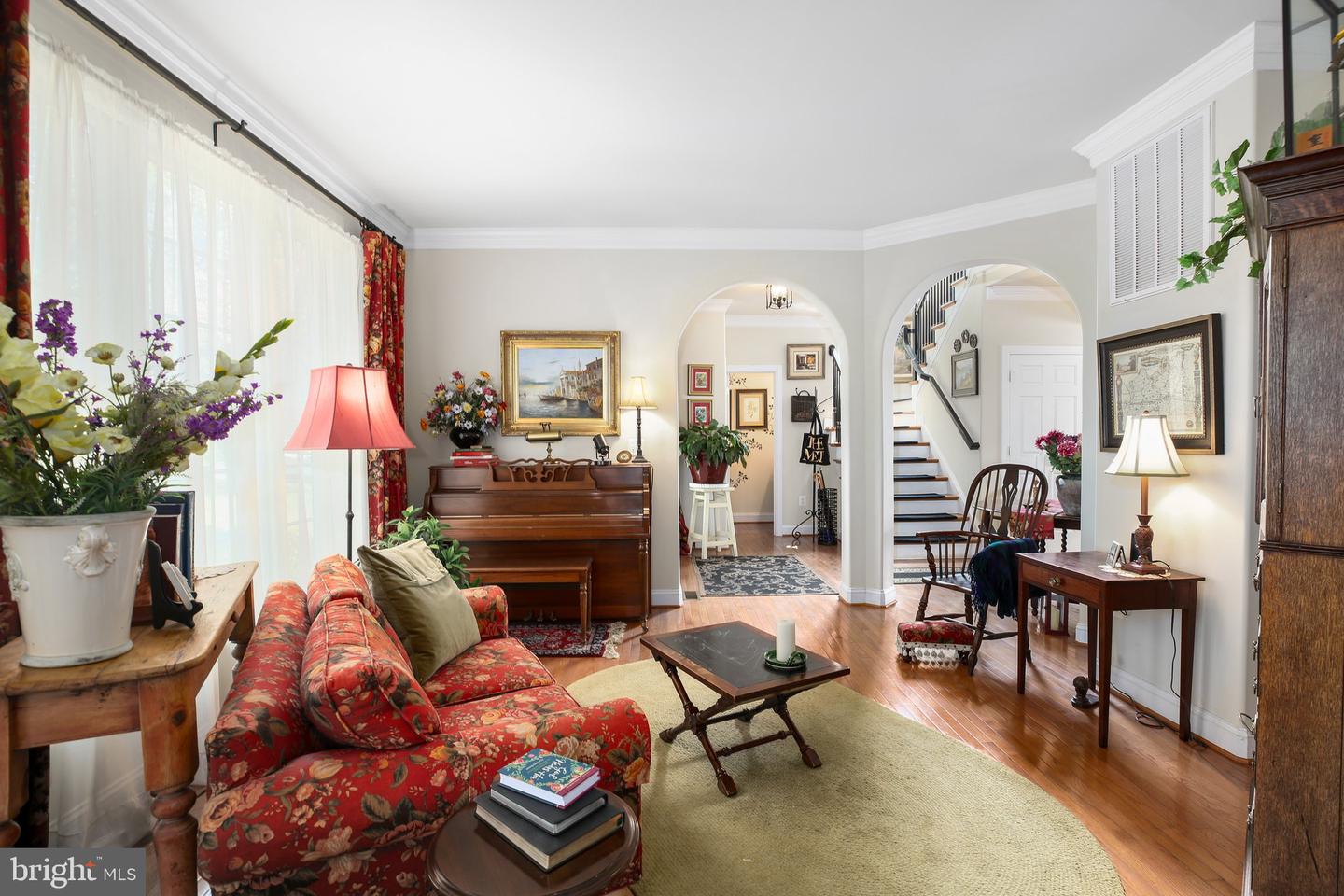 Photo 11 of 81 of 10 Havenwoods Way house