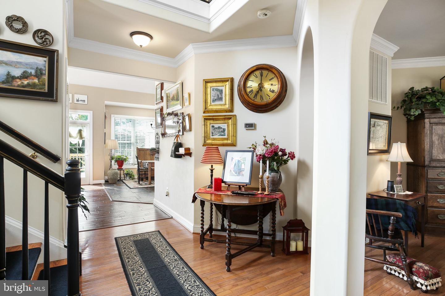 Photo 8 of 81 of 10 Havenwoods Way house