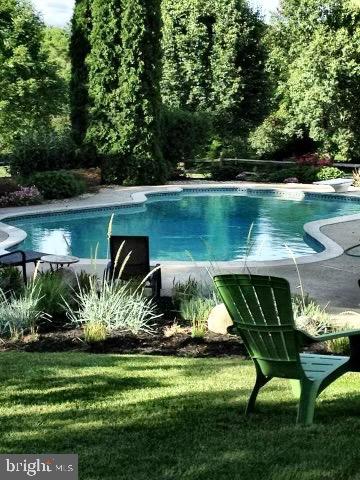 Photo 40 of 50 of 216 Rolling Knoll Dr house