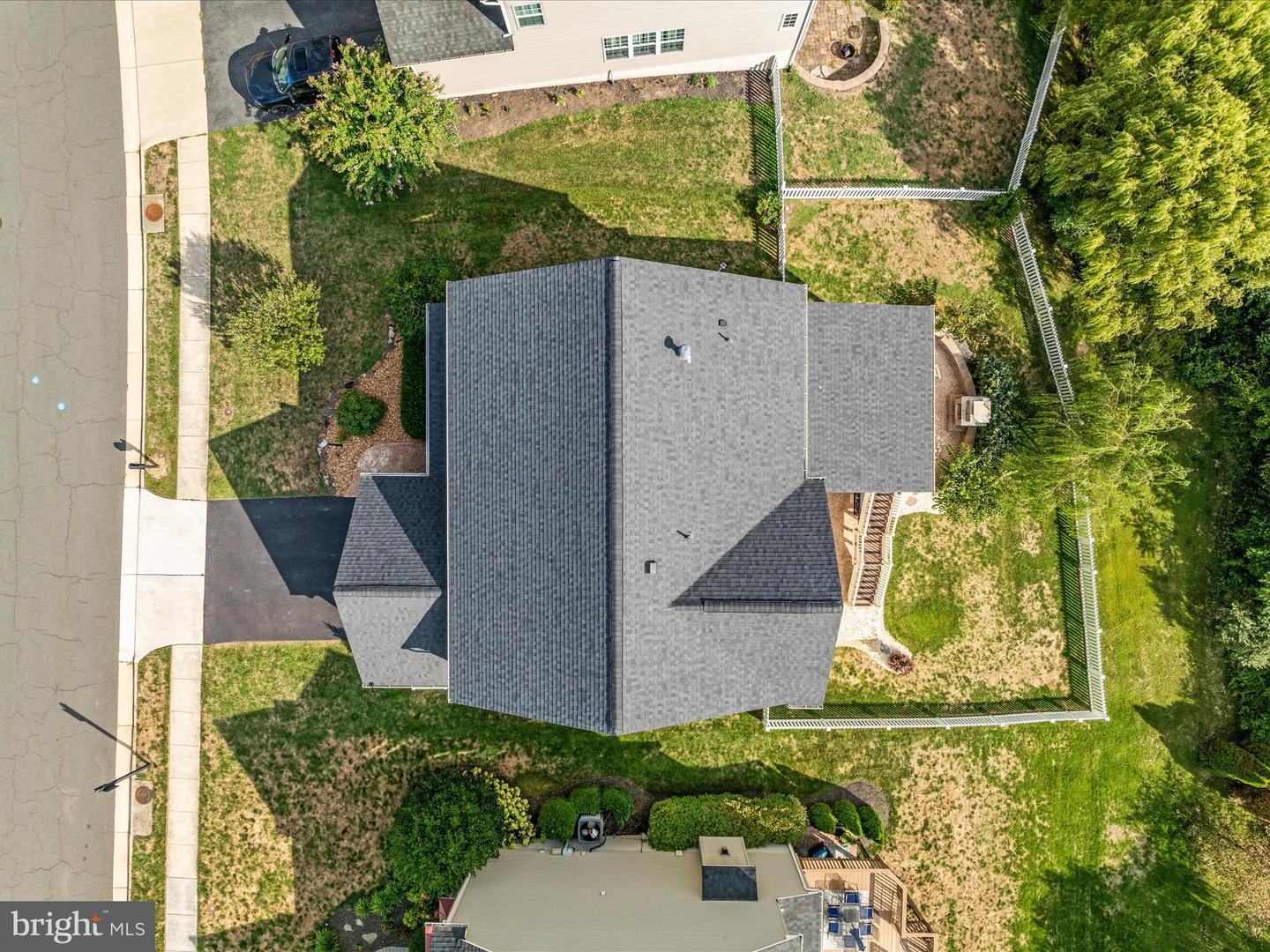 Photo 53 of 68 of 109 Starburst St house