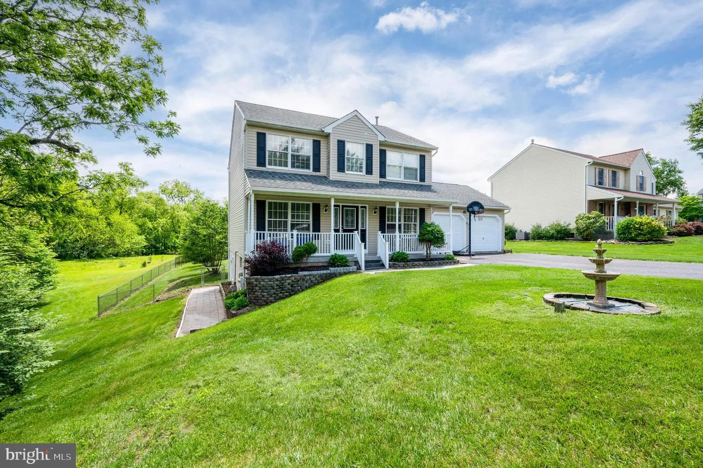 1533 Meadowview Drive