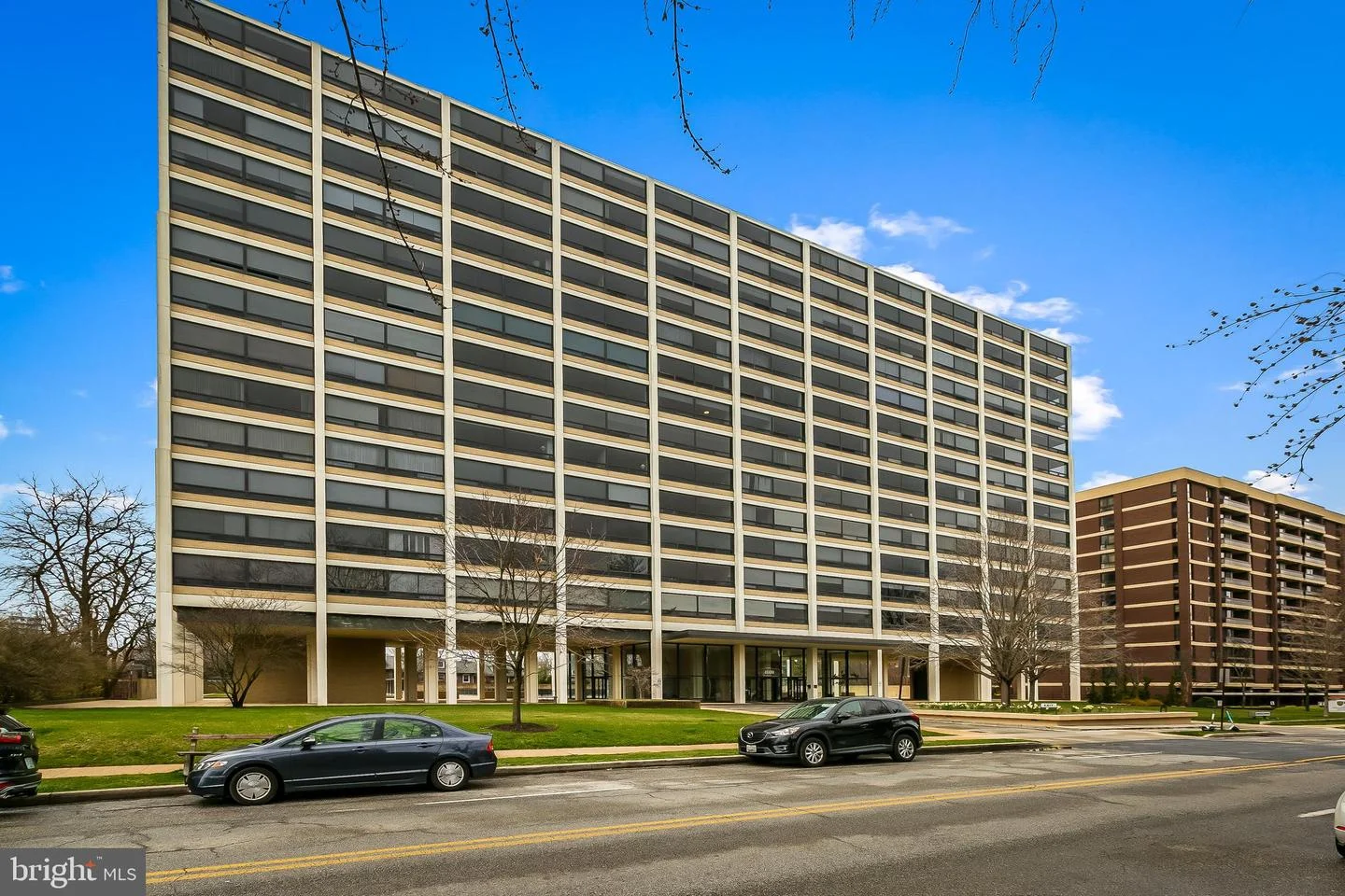 4000 N Charles Street Unit 702