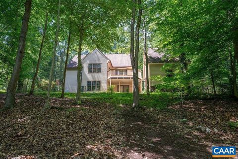 Single Family Residence in Palmyra VA 13 Chatham Ln Ln 2.jpg