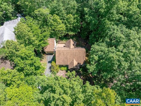 Single Family Residence in Palmyra VA 13 Chatham Ln Ln 1.jpg