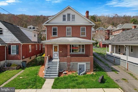Single Family Residence in Cumberland MD 714 Lincoln STREET.jpg