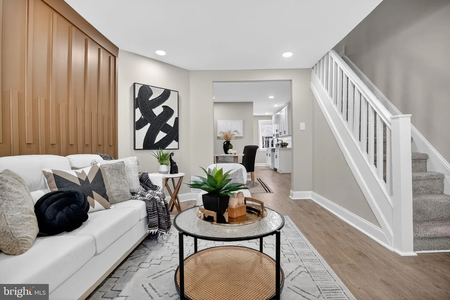 258 W Sheldon Street