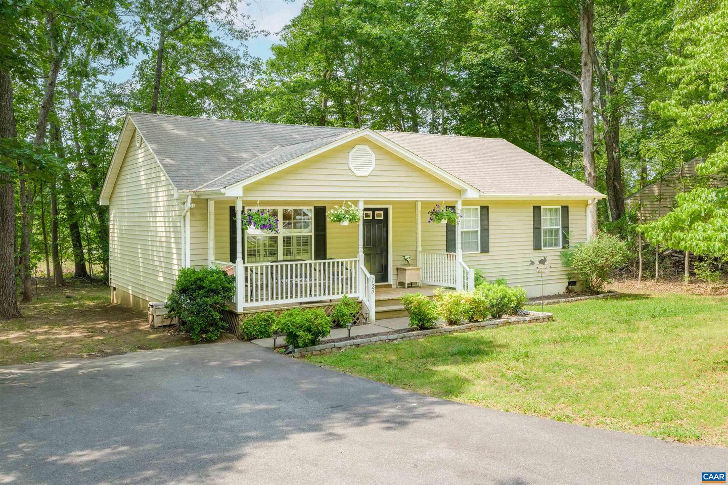 Photo 1 of 27 of 127 Jefferson Dr house