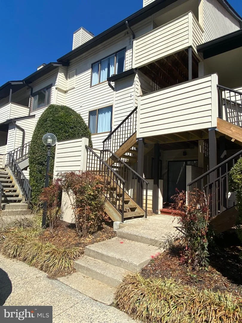 9712 Hellingly Place Unit 209