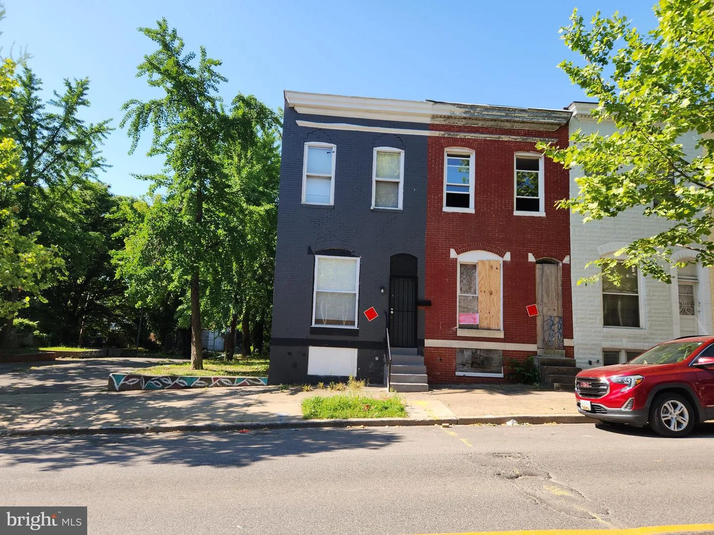 2557 W Baltimore Street