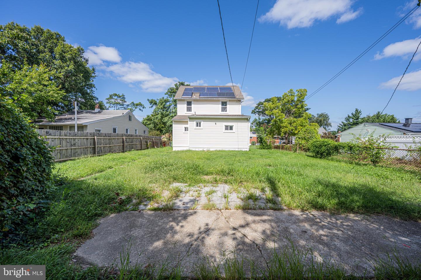 Photo 2 of 15 of 6209 Fair Oaks Ave house