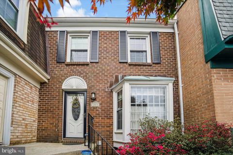 Townhouse in Arnold MD 1274 Masters DRIVE.jpg