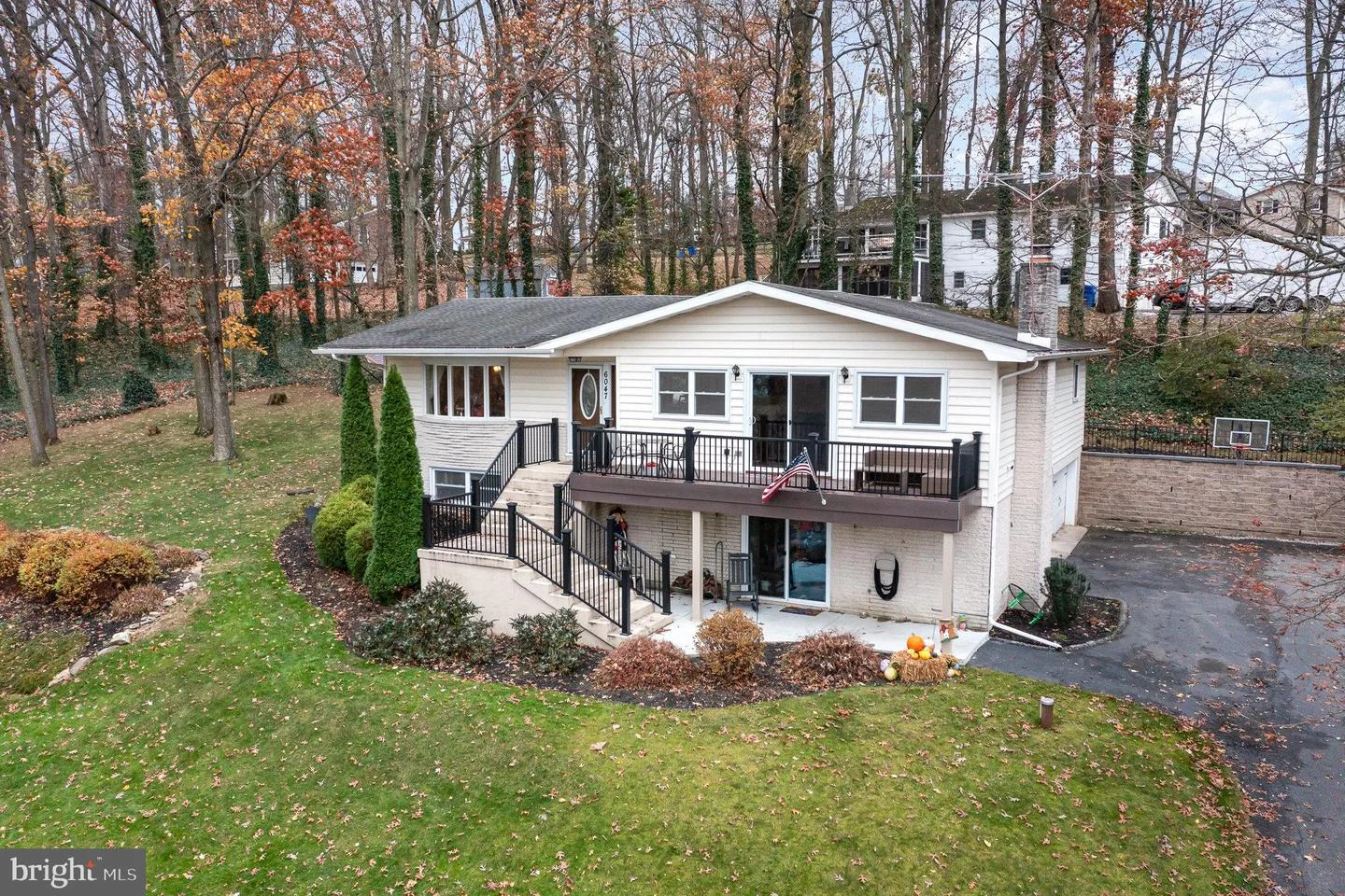 6047 Longview Drive